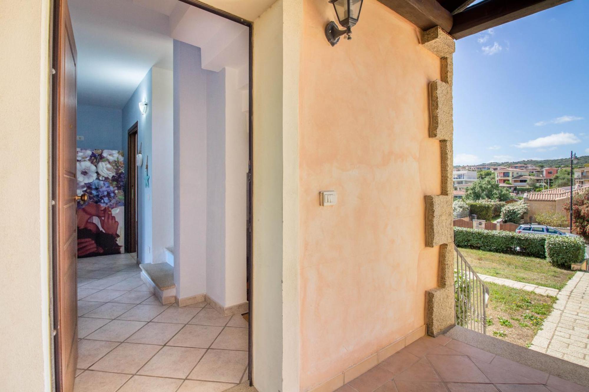 Вилла Rovo House, Pittulongu, Olbia, Sardinia Экстерьер фото