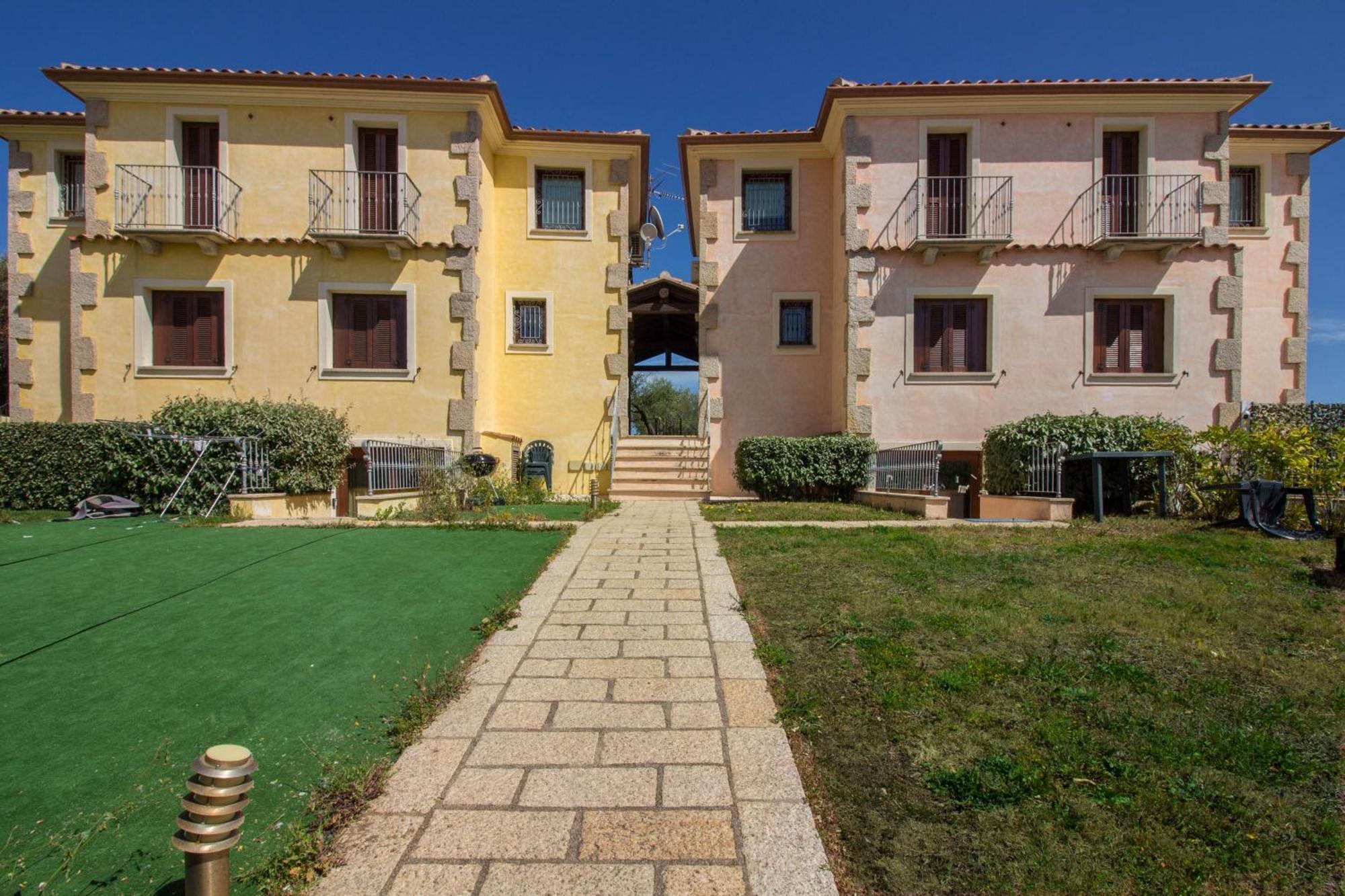 Вилла Rovo House, Pittulongu, Olbia, Sardinia Экстерьер фото