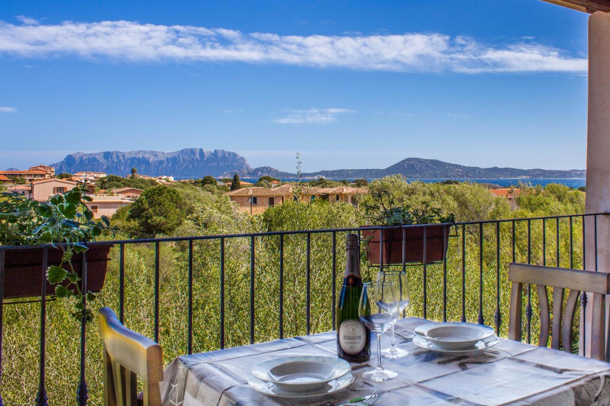 Вилла Rovo House, Pittulongu, Olbia, Sardinia Экстерьер фото