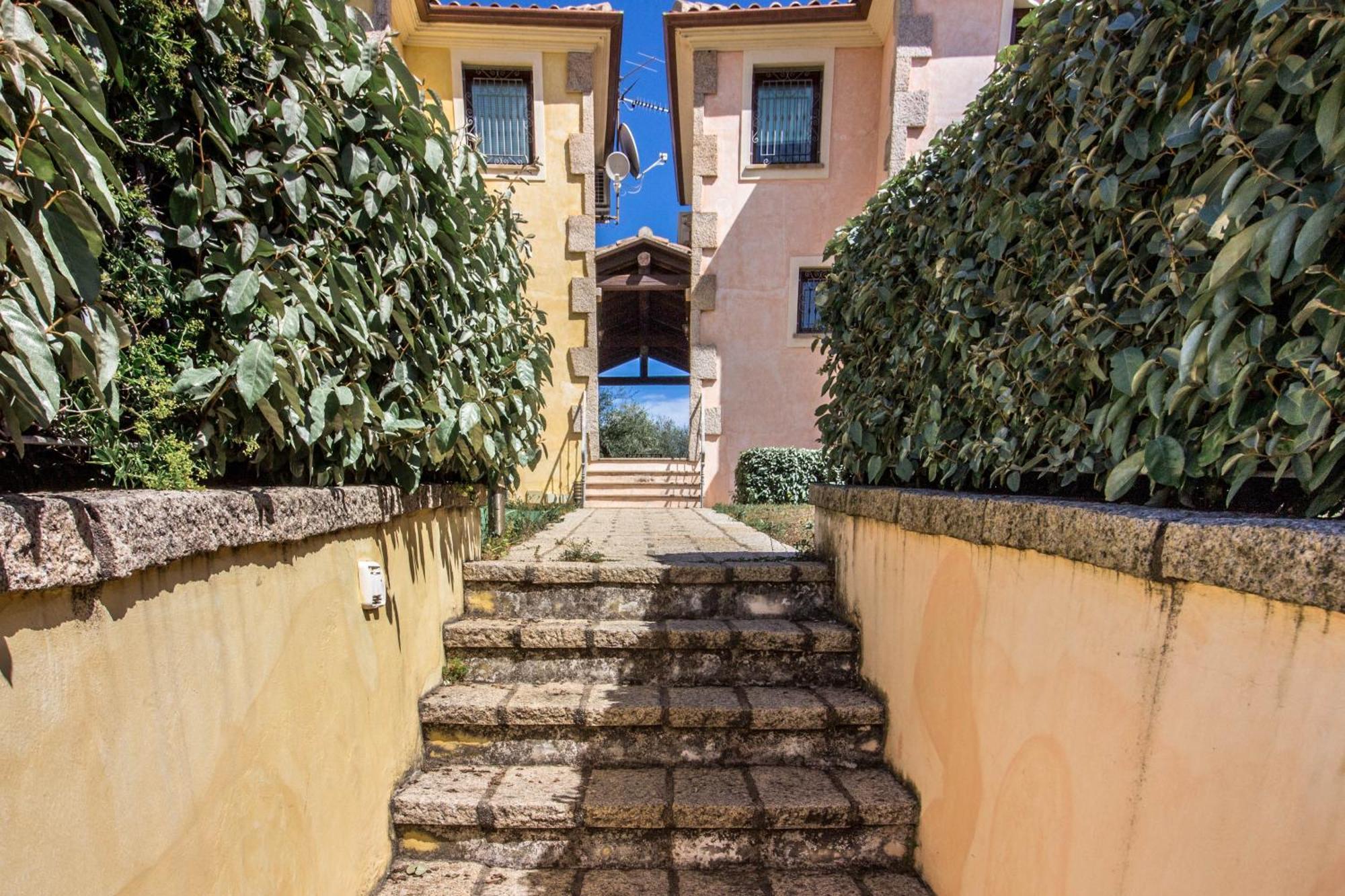 Вилла Rovo House, Pittulongu, Olbia, Sardinia Экстерьер фото